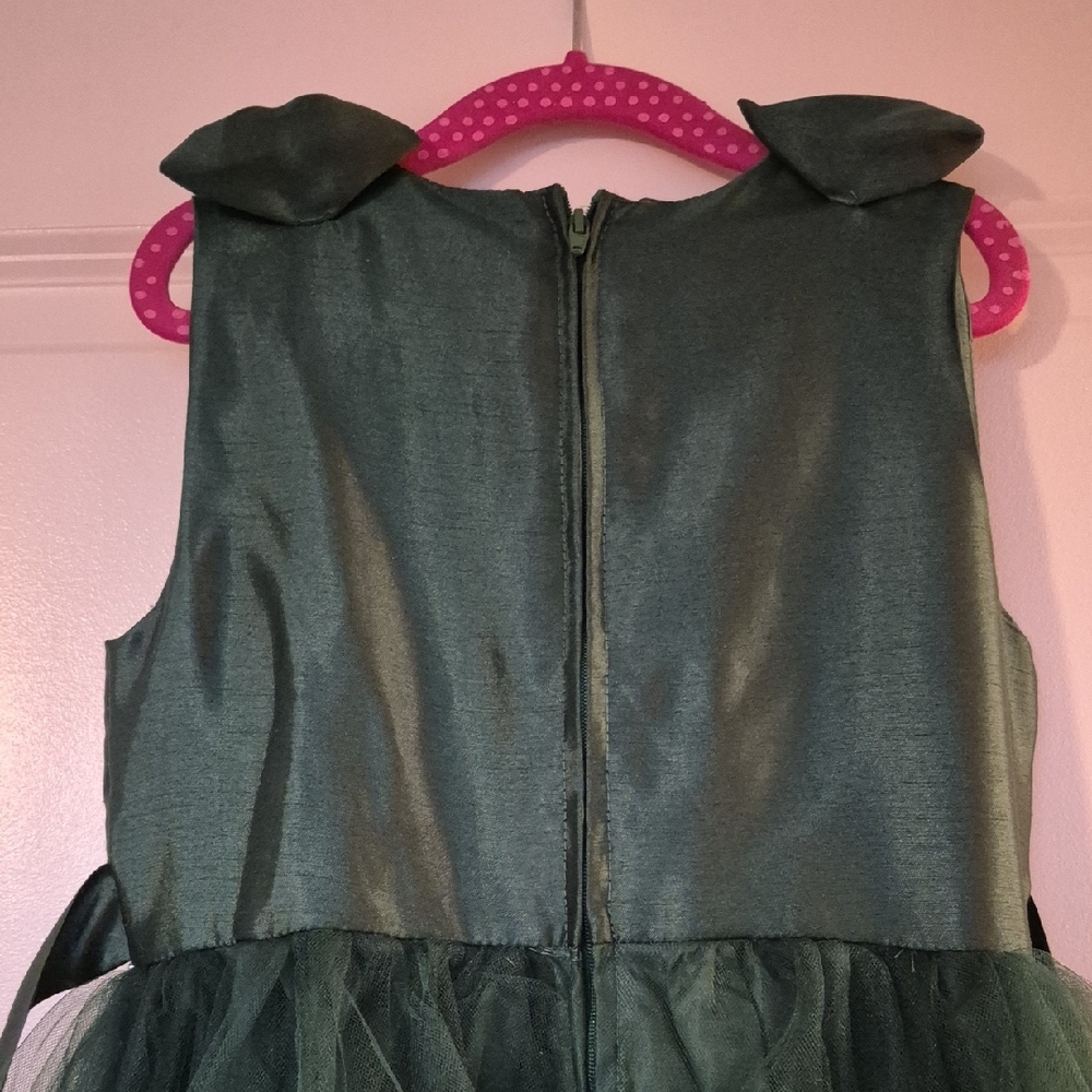 Elegant Green Sleeveless Dress with Pearl Belt - Picture 4 of 5